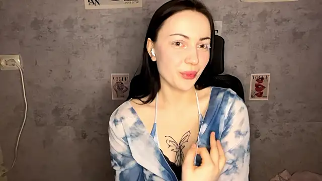 Snapshot of MoonVelour chatting on March 14, 2026, 4:12 pm MoonVelour online show from March 14, 2026, 4:12 pm