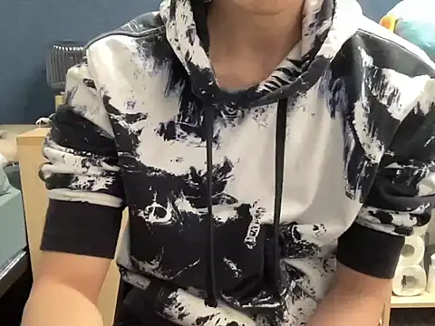 Snapshot of hoppyhops chatting on March 12, 2026, 4:35 pm hoppyhops online show from March 12, 2026, 4:35 pm