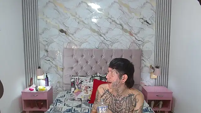 AshlieeGreenn online show from April 30, 2026, 8:57 pm