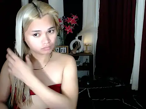 SweetyScarlet online show from May 16, 2026, 11:53 am