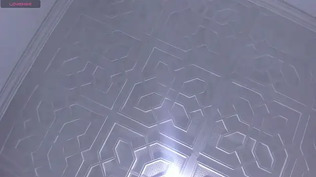 EmaGw7 online show from April 13, 2026, 11:10 pm