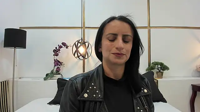 BrendaCantorel online show from March 19, 2026, 11:58 am