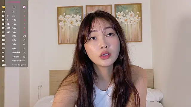 pinkyblooom online show from April 7, 2026, 9:10 am