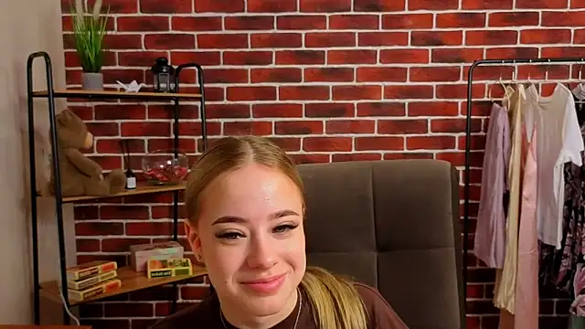 WendyyWade online show from March 19, 2026, 10:41 am