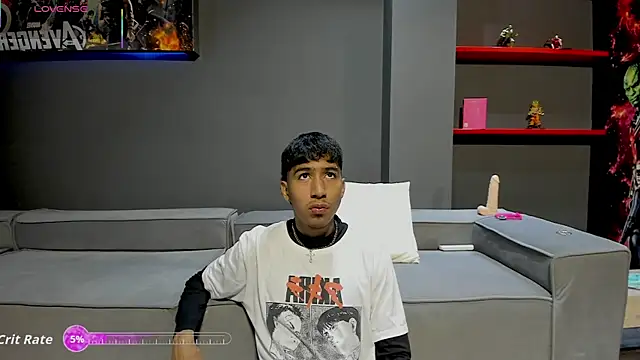 Ender h0tt online show from April 8, 2026, 1:44 pm