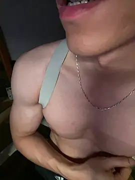 Snapshot of niceguys666 chatting on April 8, 2026, 5:35 pm niceguys666 online show from April 8, 2026, 5:35 pm