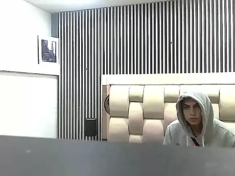 Alex Wolft online show from May 13, 2026, 11:40 am