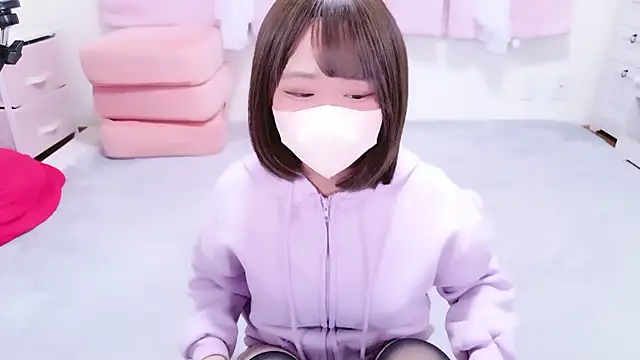 Snapshot of TSU-YU chatting on March 28, 2026, 11:10 am TSU-YU online show from March 28, 2026, 11:10 am