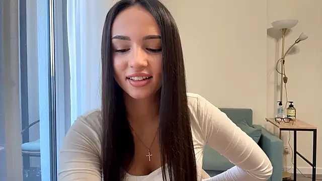 vixy moon online show from April 10, 2026, 11:26 am