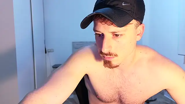 zeusoctavian1 online show from April 8, 2026, 5:02 pm