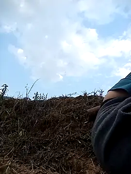 Bling-pusy online show from March 30, 2026, 10:27 am