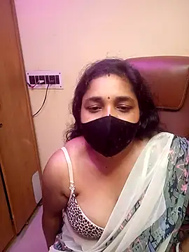 Snapshot of Tanvi_My_Girl chatting on March 13, 2026, 10:33 am Tanvi My Girl online show from March 13, 2026, 10:33 am