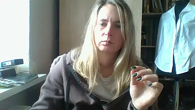 Mollie365 online show from April 1, 2026, 9:54 am