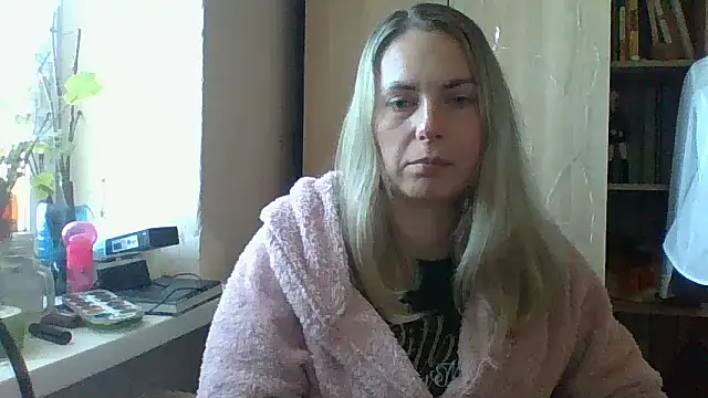 Mollie365 online show from April 5, 2026, 10:45 am