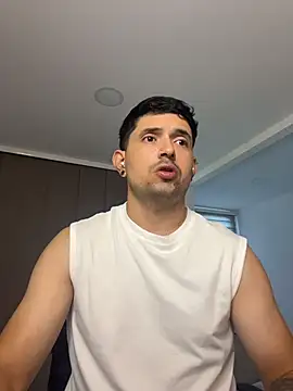 TroyeSavage online show from March 21, 2026, 11:48 am