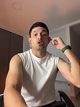 TroyeSavage online show from April 8, 2026, 9:48 pm