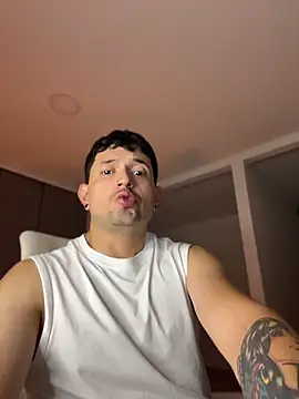 TroyeSavage online show from April 21, 2026, 10:43 am