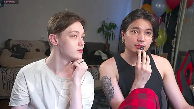 Snapshot of Badtwinkboys chatting on March 24, 2026, 9:58 am Badtwinkboys online show from March 24, 2026, 9:58 am
