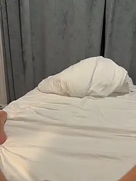 Julia and the cock online show from April 16, 2026, 7:25 pm