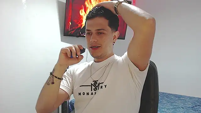 JUAN CAMILOXXX online show from March 27, 2026, 4:18 am