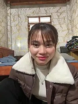 Amy sydy online show from March 12, 2026, 2:39 am