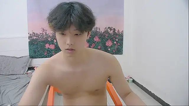 icecream-002 online show from May 29, 2026, 12:25 pm