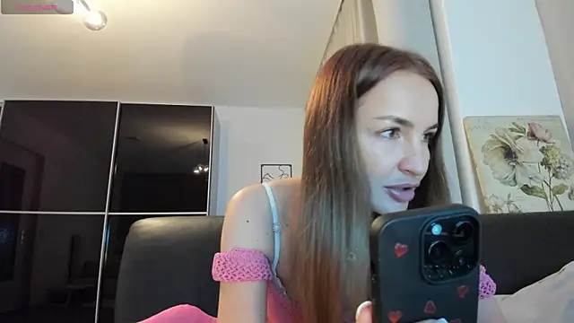 LunaWalter online show from March 17, 2026, 8:56 pm