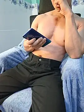 Snapshot of gymboy900 chatting on July 3, 2026, 6:20 am gymboy900 online show from July 3, 2026, 6:20 am