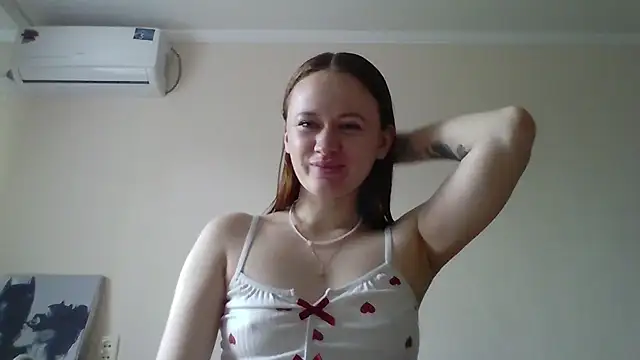 Whisper Of Desire online show from April 21, 2026, 11:38 am