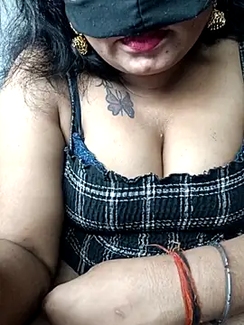 Delhi Patola online show from April 9, 2026, 5:07 pm