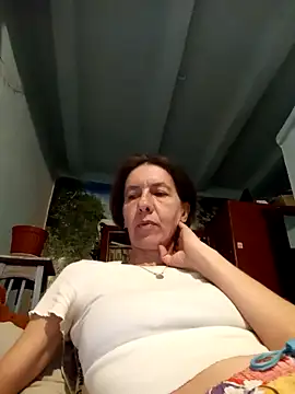 Tania9876 online show from April 20, 2026, 6:42 pm