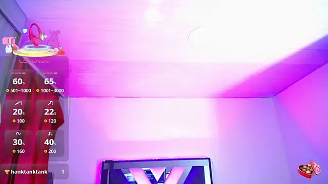 VivienneNoir online show from April 19, 2026, 10:14 am