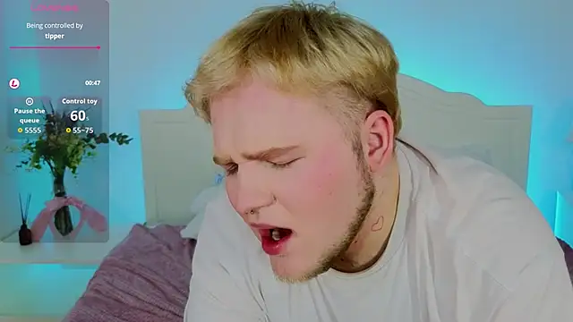 BlondeRebe online show from March 10, 2026, 4:06 am