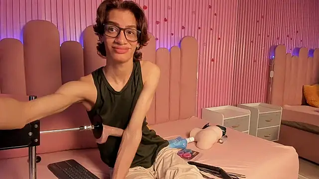 willturneer online show from April 5, 2026, 12:08 am