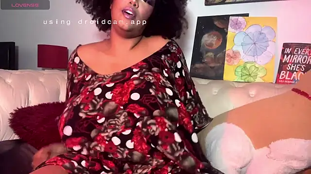 juicy janet online show from April 6, 2026, 7:26 pm