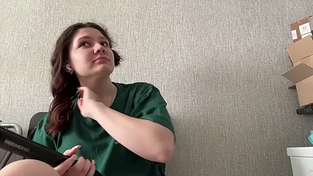 Emmiebutwihu online show from April 9, 2026, 1:05 am