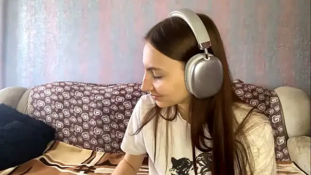 Snapshot of AlisaBloom chatting on March 15, 2026, 10:10 am AlisaBloom online show from March 15, 2026, 10:10 am