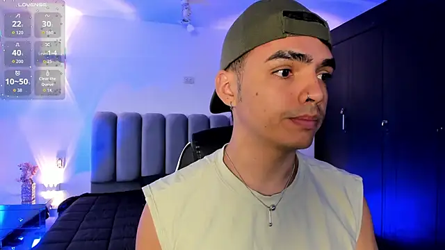 NicoKinggs  online show from March 29, 2026, 1:44 pm