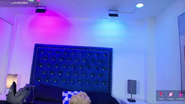 Gabriela meow online show from April 24, 2026, 12:29 pm