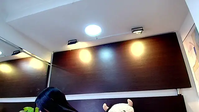 Gabriela meow online show from April 30, 2026, 12:44 pm