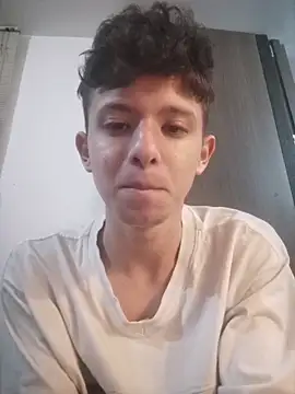 Daniel Roy online show from April 2, 2026, 11:24 pm