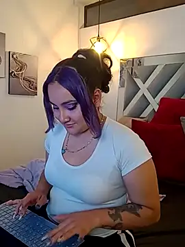 Liily Foxxy online show from April 22, 2026, 11:01 am