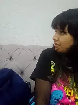 Liily Foxxy online show from June 13, 2026, 10:46 am