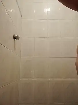 jennyyhottt online show from May 10, 2026, 2:06 am