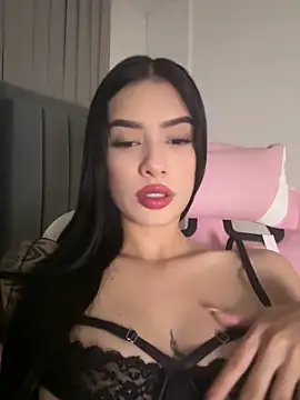 Snapshot of Valen_Gia chatting on March 14, 2026, 1:12 am Valen Gia online show from March 14, 2026, 1:12 am