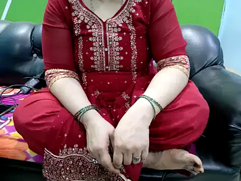 HouseWife4466 online show from March 10, 2026, 5:12 am