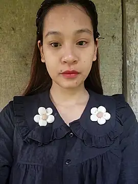 Snapshot of -Hicici- chatting on May 1, 2026, 12:04 am -Hicici- online show from May 1, 2026, 12:04 am