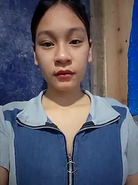 Snapshot of -Hicici- chatting on June 3, 2026, 12:13 am -Hicici- online show from June 3, 2026, 12:13 am