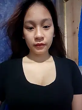 Snapshot of -Hicici- chatting on June 3, 2026, 11:43 pm -Hicici- online show from June 3, 2026, 11:43 pm