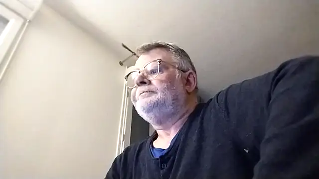 oura online show from April 18, 2026, 5:00 am